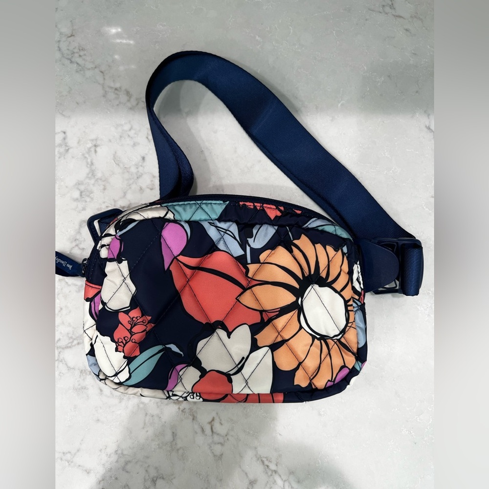 Vera Bradley Featherweight Santa Fe SunCrossbody/Belt Bag